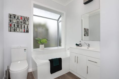 Photo of property in 11 Wilson Street, Bulls, 4818