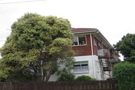 Photo of property in 2/138 Richardson Road, Mount Albert, Auckland, 1025