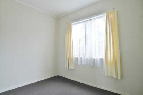 Photo of property in 1 Palomino Drive, Henderson, Auckland, 0612