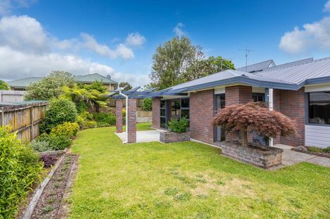 Photo of property in 20 Hollinger Place, Nawton, Hamilton, 3200