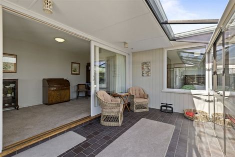 Photo of property in 6 Dulles Place, Papanui, Christchurch, 8053
