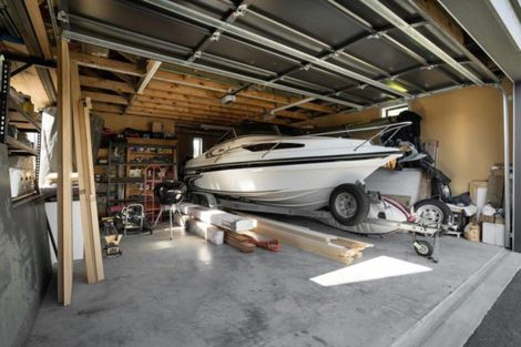 Photo of property in 14 Waimana Place, Wanaka, 9305