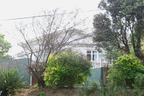 Photo of property in 13 Liffey Crescent, Island Bay, Wellington, 6023