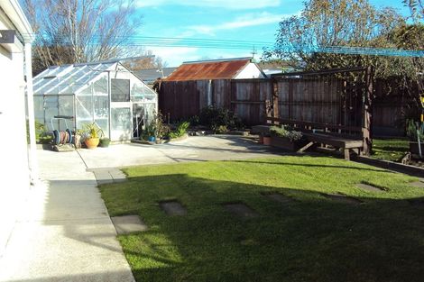 Photo of property in 58 Pembroke Street, Avondale, Christchurch, 8061