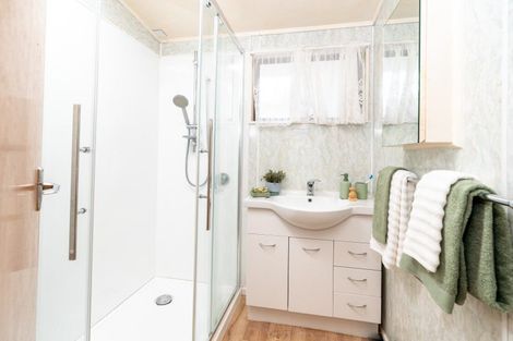 Photo of property in 56 Hazlewood Avenue, Karori, Wellington, 6012