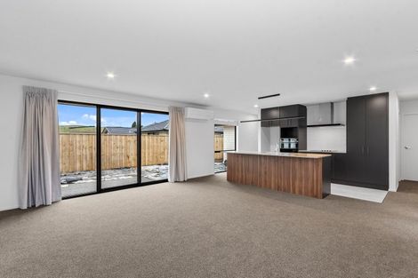 Photo of property in 6a Yates Place, Amberley, 7410