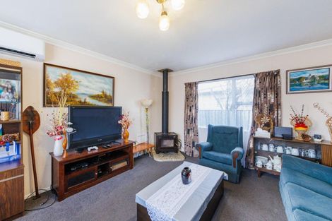 Photo of property in 70 Meadowvale Drive, Levin, 5510