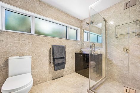 Photo of property in 28 Shah Place, Glen Eden, Auckland, 0602