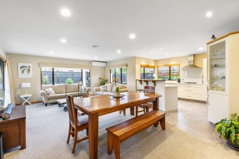 Photo of property in 82 Beachwater Drive, Papamoa Beach, Papamoa, 3118