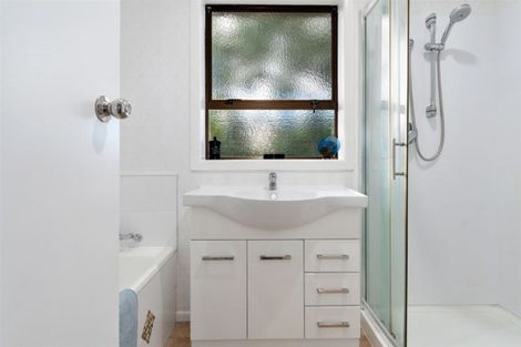 Photo of property in 11 Sunny Bay Road, Matua, Tauranga, 3110