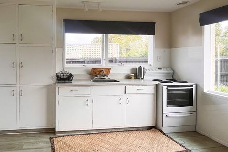 Photo of property in 2/29 Kuaka Crescent, Bromley, Christchurch, 8062