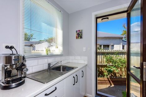 Photo of property in 2/118 Geraldine Street, Edgeware, Christchurch, 8013
