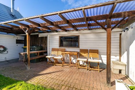 Photo of property in 1 Duthie Street, Milton, 9220