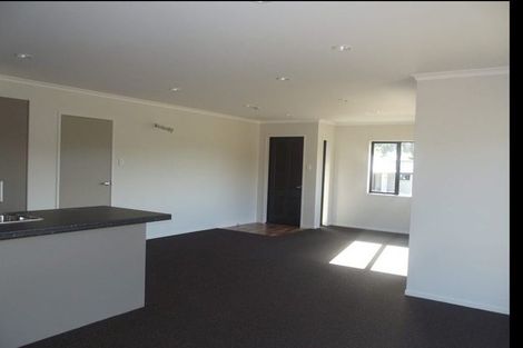 Photo of property in 18 Diamond Grove, Brown Owl, Upper Hutt, 5018