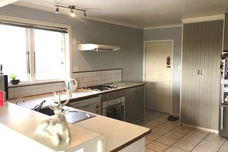 Photo of property in 64 Forest Lake Road, Forest Lake, Hamilton, 3200