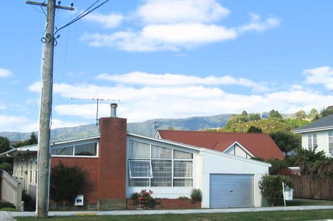 Photo of property in 30a Exchange Street, Ebdentown, Upper Hutt, 5018