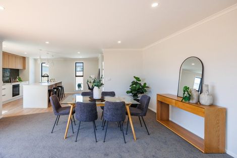 Photo of property in 5a Belvedere Crescent, Takaro, Palmerston North, 4412