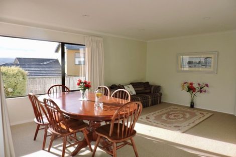 Photo of property in 18 Pendennis Point, Camborne, Porirua, 5026