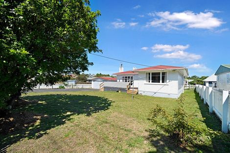 Photo of property in 119 Universal Drive, Henderson, Auckland, 0610