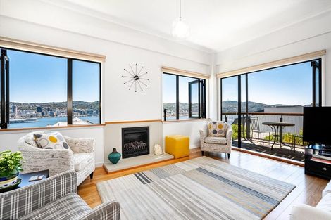 Photo of property in 40b The Crescent, Roseneath, Wellington, 6011