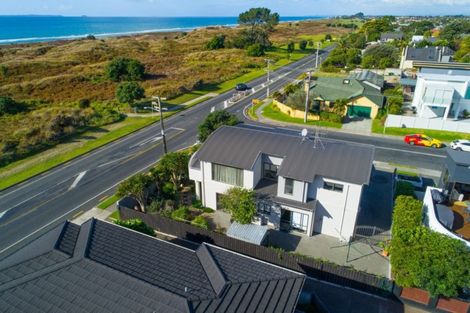 Photo of property in 306 Papamoa Beach Road, Papamoa Beach, Papamoa, 3118