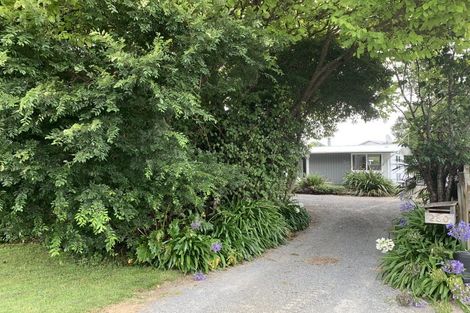 Photo of property in 280 Te Moana Road, Waikanae, 5036