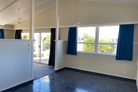 Photo of property in 55 Folkestone Drive, Flaxmere, Hastings, 4120