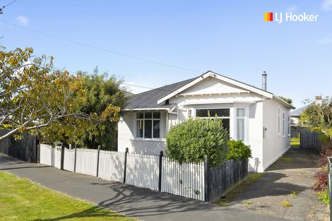 Photo of property in 23 Hargest Crescent, Saint Kilda, Dunedin, 9012
