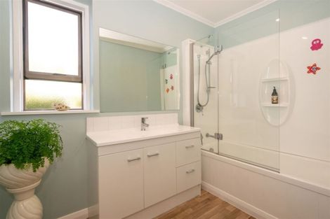 Photo of property in 83 Vickerman Street, Grovetown, Blenheim, 7202