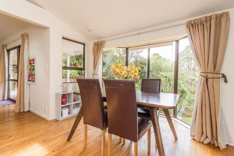 Photo of property in 704 South Titirangi Road, Titirangi, Auckland, 0604