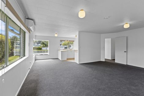 Photo of property in 16 Hickford Place, Okato, 4335