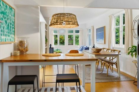 Photo of property in 42 Field Way, Waikanae Beach, Waikanae, 5036