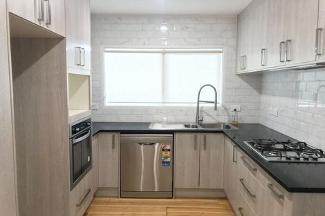 Photo of property in 66 Sunlands Drive, Manurewa, Auckland, 2102