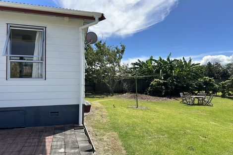 Photo of property in 25 Pyle Road West, One Tree Point, 0118