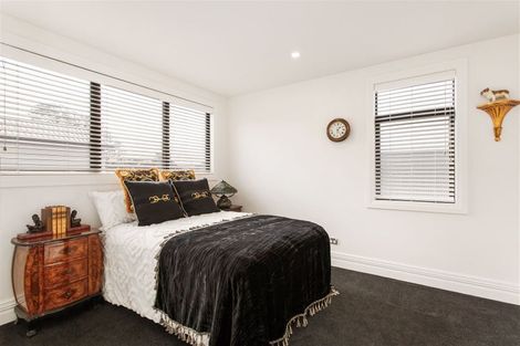 Photo of property in 2 Browns Road, St Albans, Christchurch, 8014