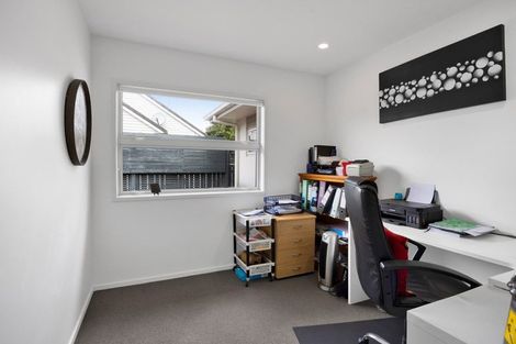 Photo of property in 16 Egmont Street, Patea, 4520