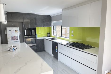 Photo of property in 4 Opouatu Avenue, Glenbrook, Waiuku, 2681