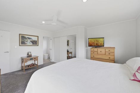 Photo of property in 5 Ocean Crest, Papamoa Beach, Papamoa, 3118