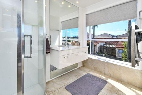 Photo of property in 6 Oakland Avenue, Papatoetoe, Auckland, 2025