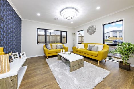 Photo of property in 7 Te Aramanu Crescent, Papakura, 2110