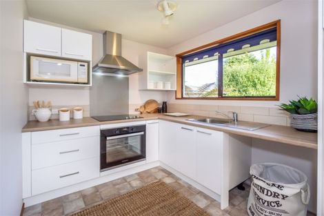 Photo of property in 2/78 Solomon Avenue, Redwood, Christchurch, 8051