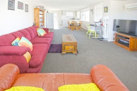 Photo of property in 1/57 Mcfaddens Road, St Albans, Christchurch, 8052