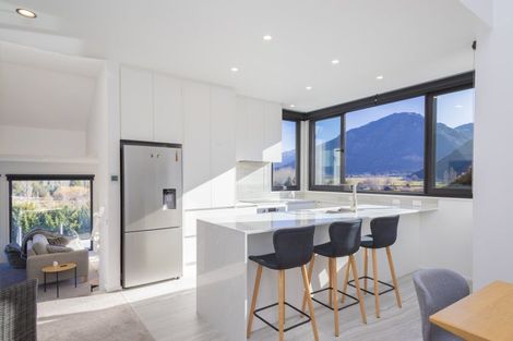 Photo of property in 21 Cotter Avenue, Arrowtown, 9302