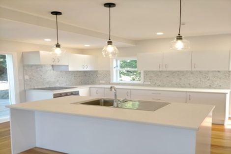 Photo of property in 3 View Road, Titahi Bay, Porirua, 5022