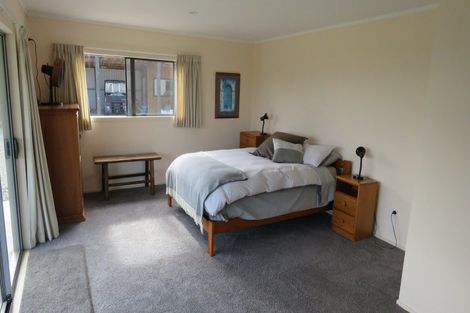 Photo of property in 12 Hepina Heights, Kinloch, Taupo, 3377