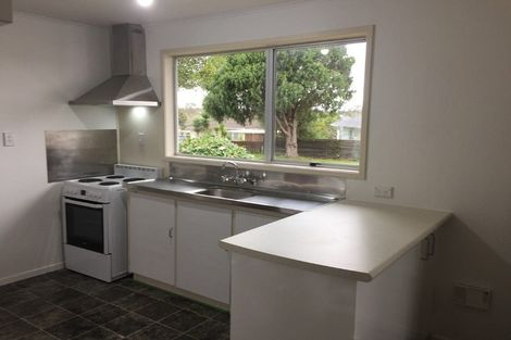 Photo of property in 45 Sunline Avenue, Massey, Auckland, 0614