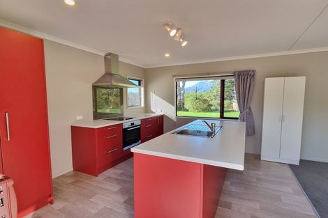 Photo of property in 2535 Lake Brunner Road, Inchbonnie, Kumara, 7875