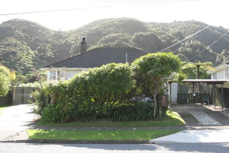 Photo of property in 1 Prebble Grove, Naenae, Lower Hutt, 5011