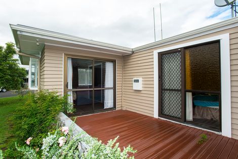 Photo of property in 1 Keiha Street, Riverdale, Gisborne, 4010