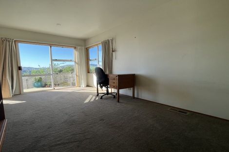 Photo of property in 37 Kahu Road, Paremata, Porirua, 5024
